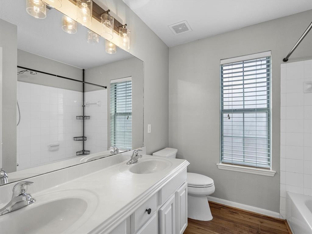 3910 Echo Mountain Drive, Kingwood, Texas image 28