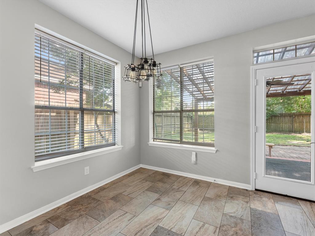 3910 Echo Mountain Drive, Kingwood, Texas image 12