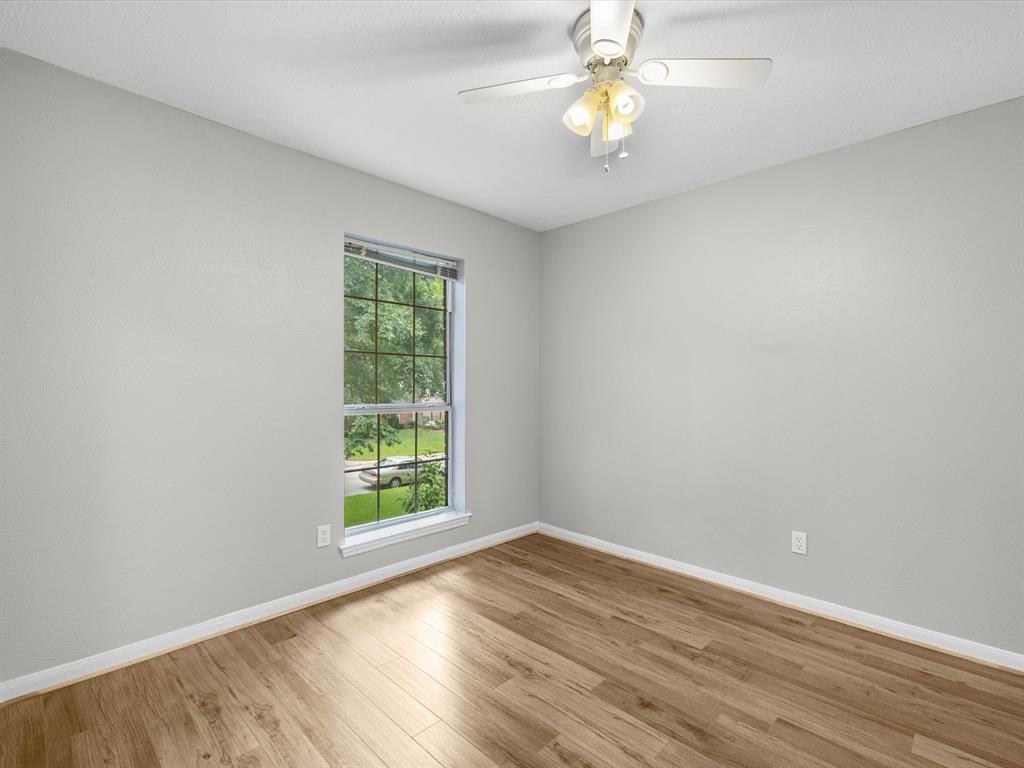 3910 Echo Mountain Drive, Kingwood, Texas image 29