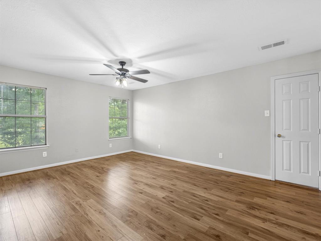 3910 Echo Mountain Drive, Kingwood, Texas image 25