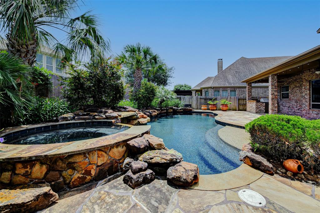 5115 Cinco Falls Drive, Katy, Texas image 41