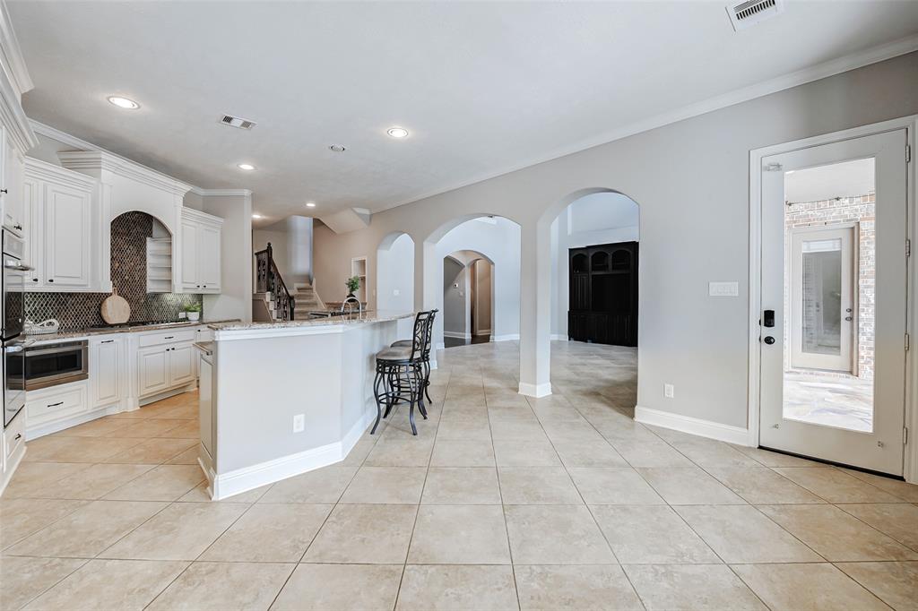 5115 Cinco Falls Drive, Katy, Texas image 16