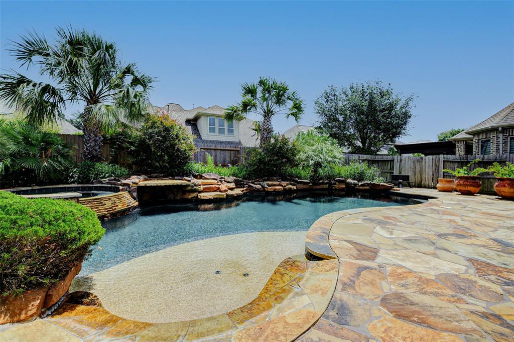 5115 Cinco Falls Drive, Katy, Texas image 40