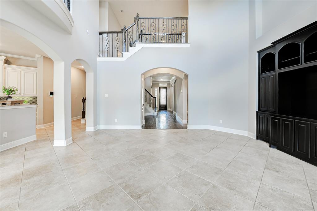 5115 Cinco Falls Drive, Katy, Texas image 21