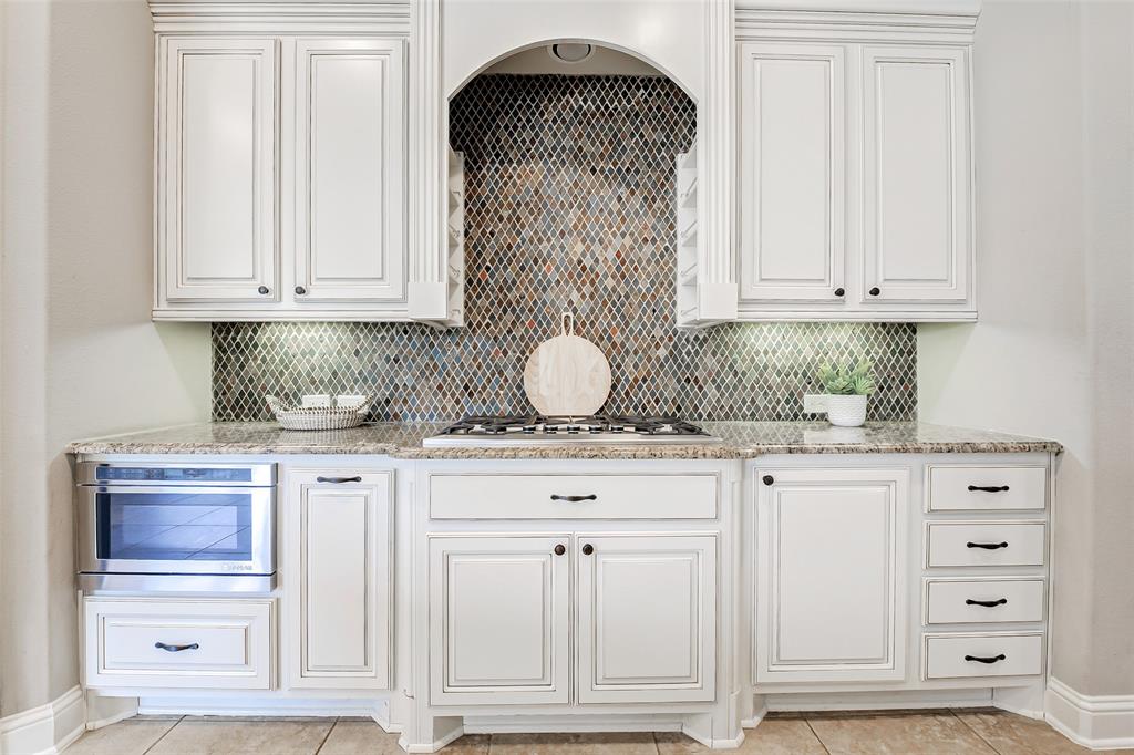 5115 Cinco Falls Drive, Katy, Texas image 14