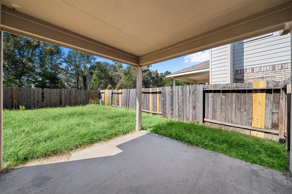 22523 Sweetglen Court, Spring, Texas image 32