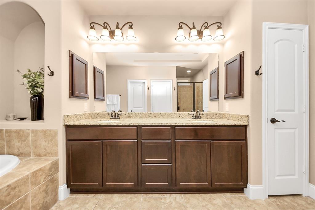 12502 Floral Park Lane, Pearland, Texas image 17