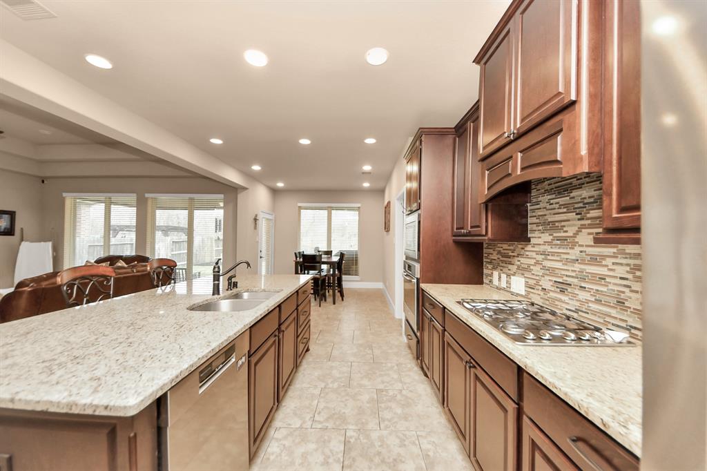 12502 Floral Park Lane, Pearland, Texas image 10