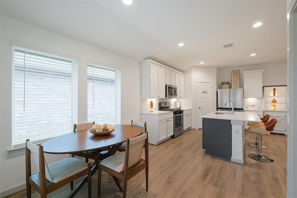 7514 Keystone Blossom Trail, Richmond, Texas image 13