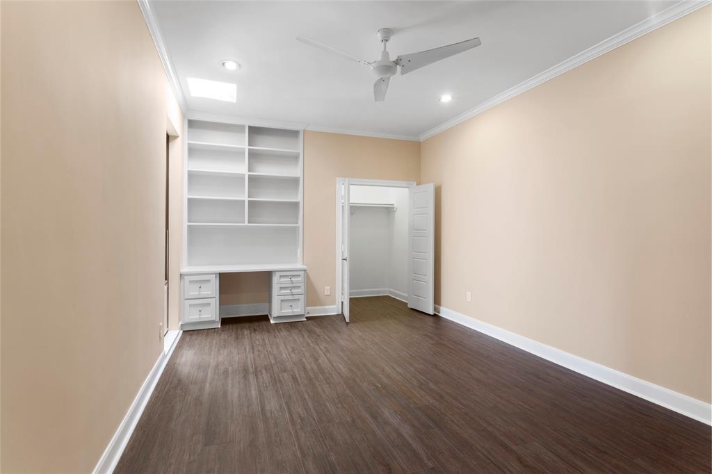 148 Sugarberry Circle, Houston, Texas image 18