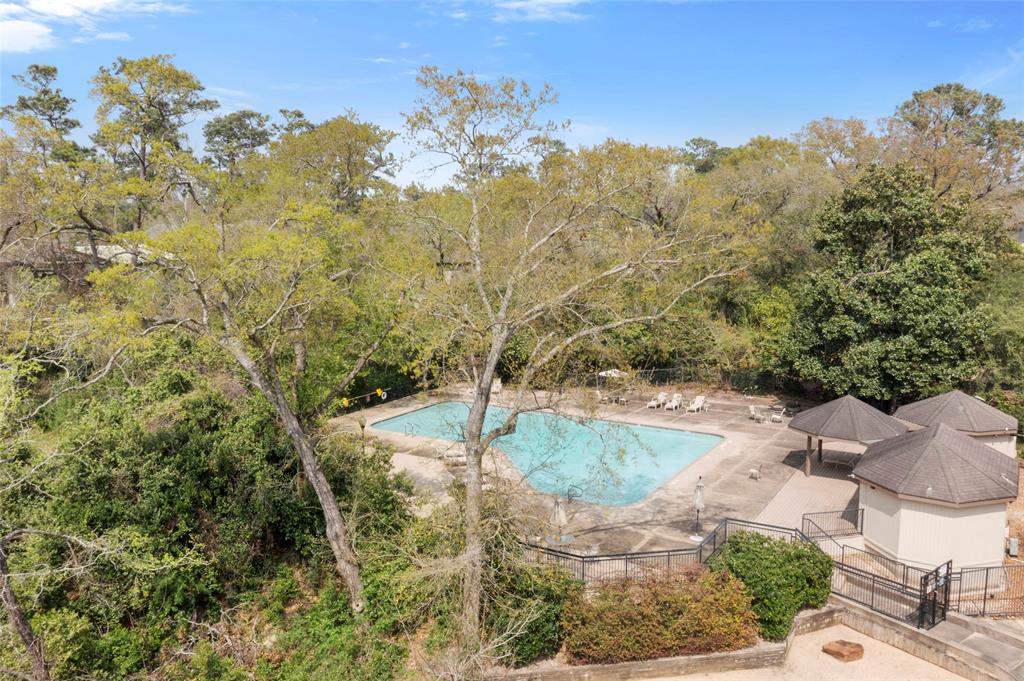 148 Sugarberry Circle, Houston, Texas image 28
