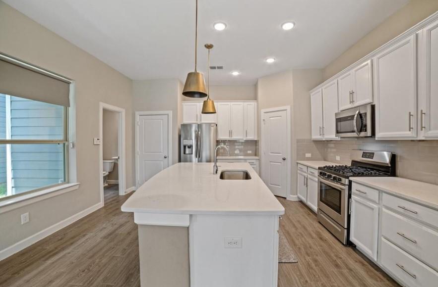 6047 Dark Kite Trail, Missouri City, Texas image 7