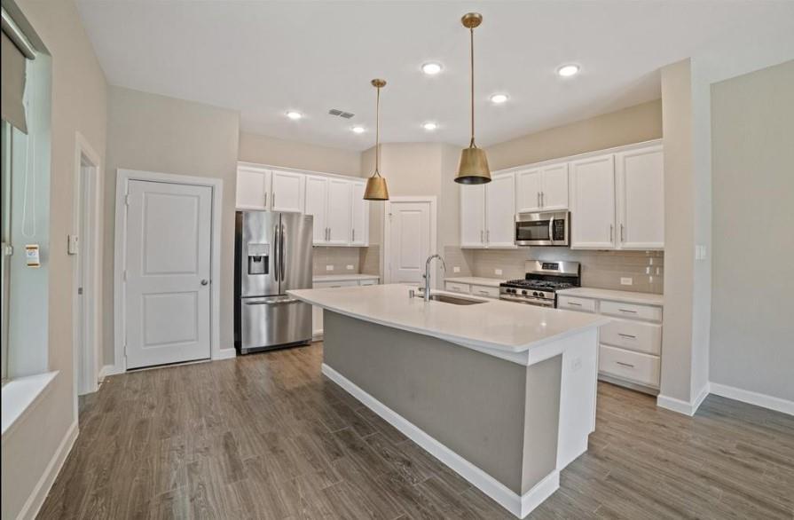 6047 Dark Kite Trail, Missouri City, Texas image 6