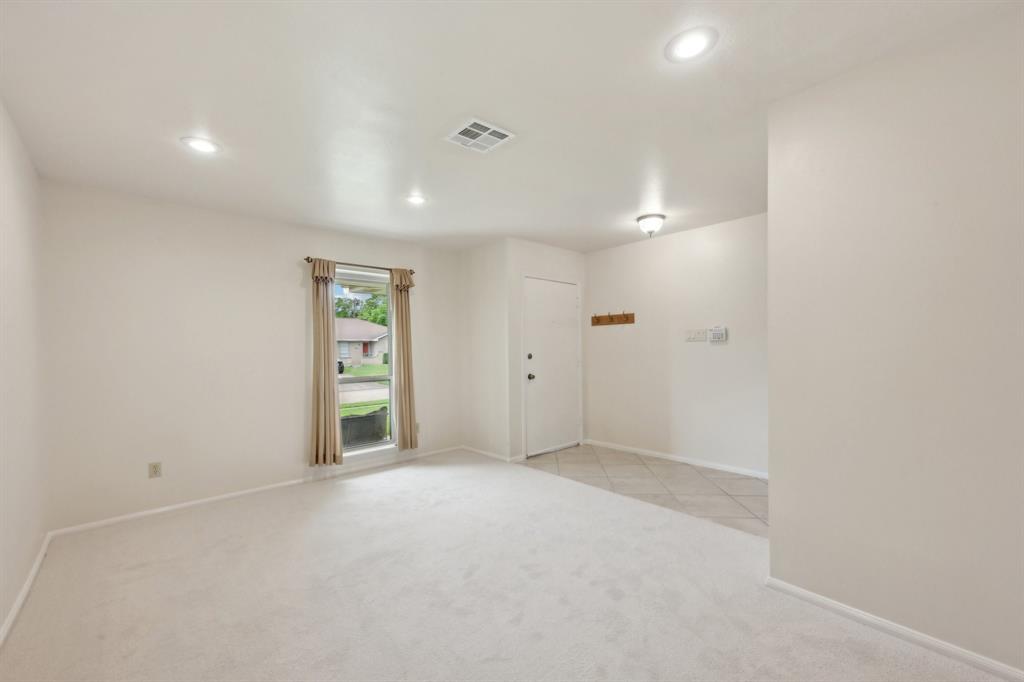 8915 Roos Road, Houston, Texas image 25