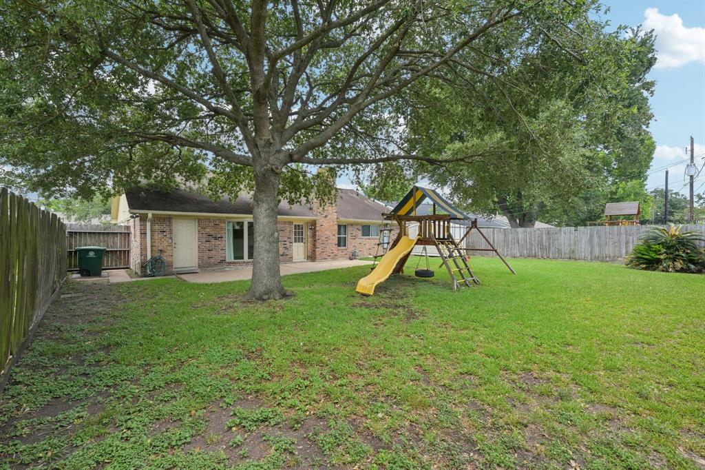 8915 Roos Road, Houston, Texas image 35