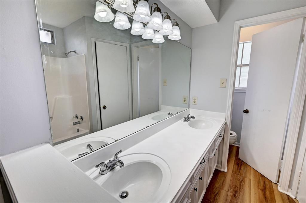 3210 Flaming Candle Drive, Spring, Texas image 33
