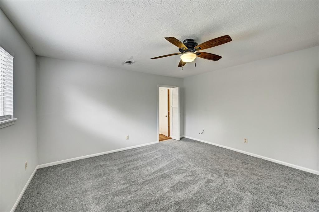 3210 Flaming Candle Drive, Spring, Texas image 31