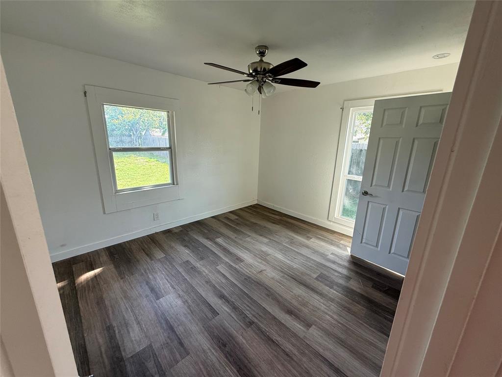 445 W Vaughan Street St, Bertram, Texas image 8