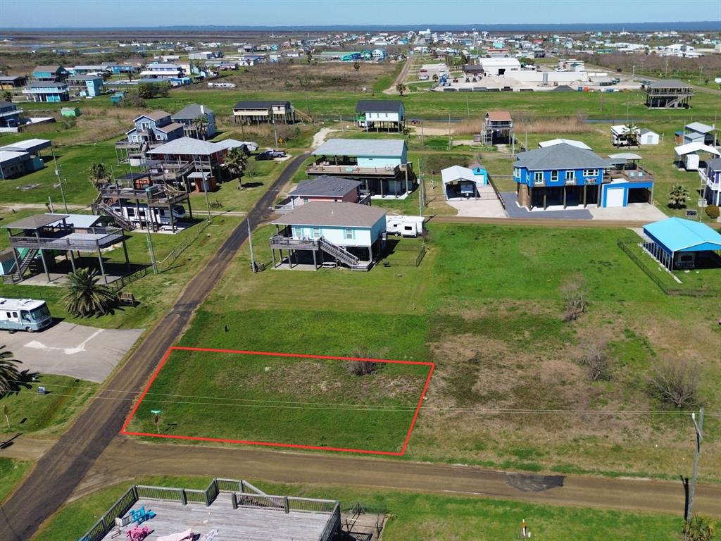 846 Trout Boulevard, Crystal Beach, Texas image 13