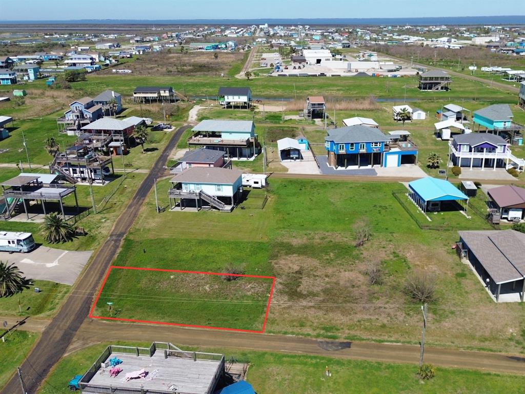 846 Trout Boulevard, Crystal Beach, Texas image 12
