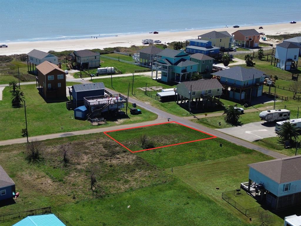 846 Trout Boulevard, Crystal Beach, Texas image 8