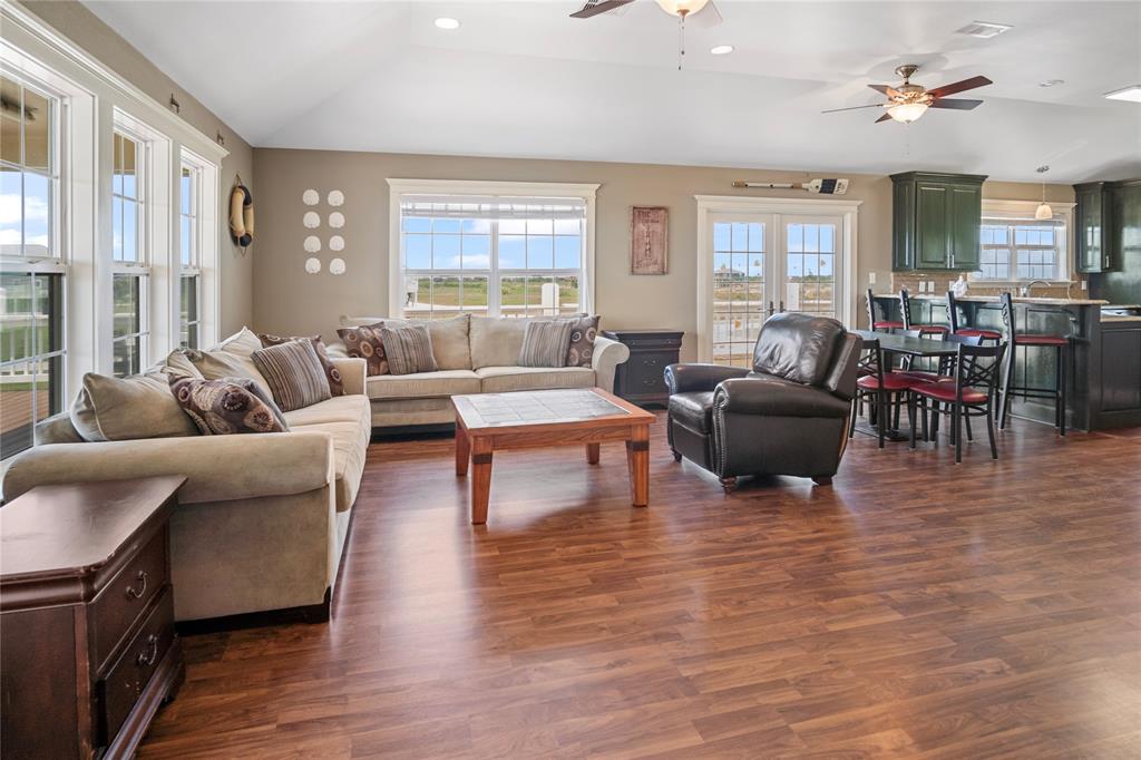 824 Rancho Caribe Drive, Port Bolivar, Texas image 2
