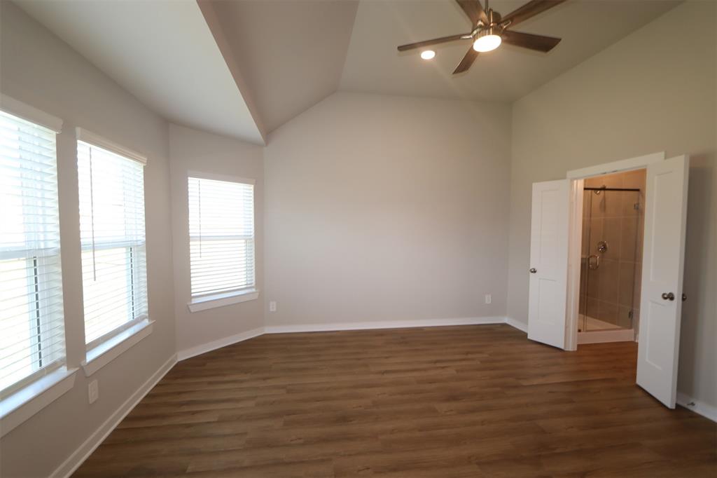 827 Wooded Heights Lane, Magnolia, Texas image 3