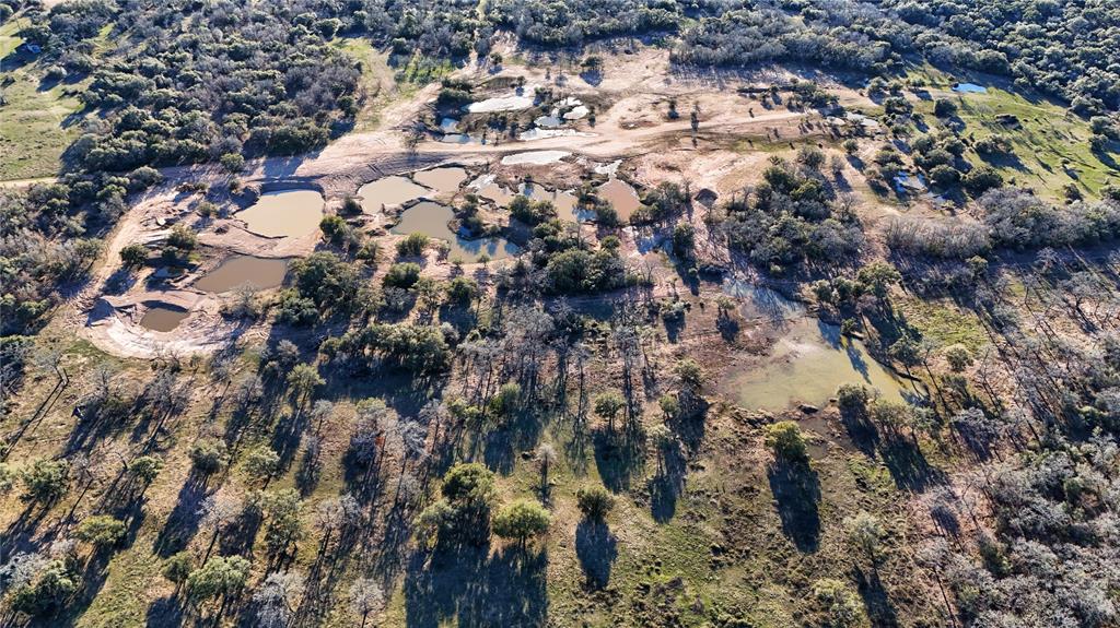 3392 Fordtran Road, Yoakum, Texas image 9