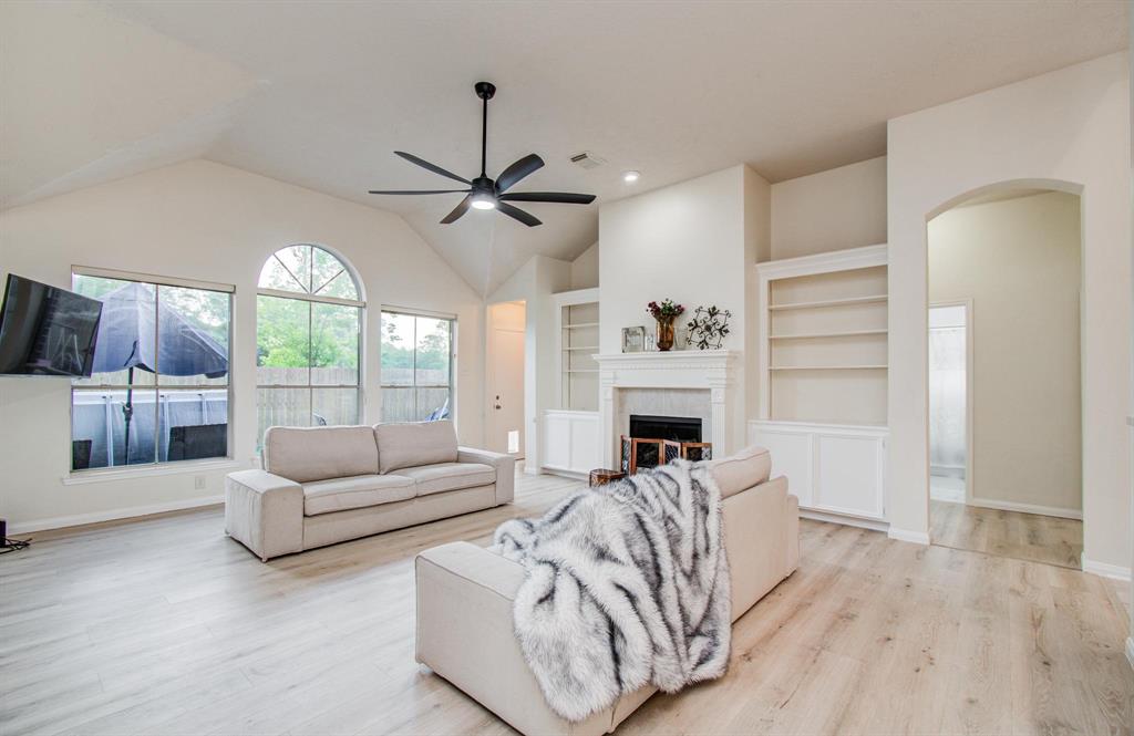4138 Galloway Drive, Pearland, Texas image 23