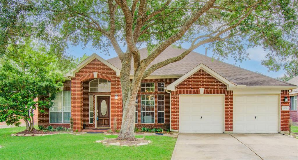 4138 Galloway Drive, Pearland, Texas image 1