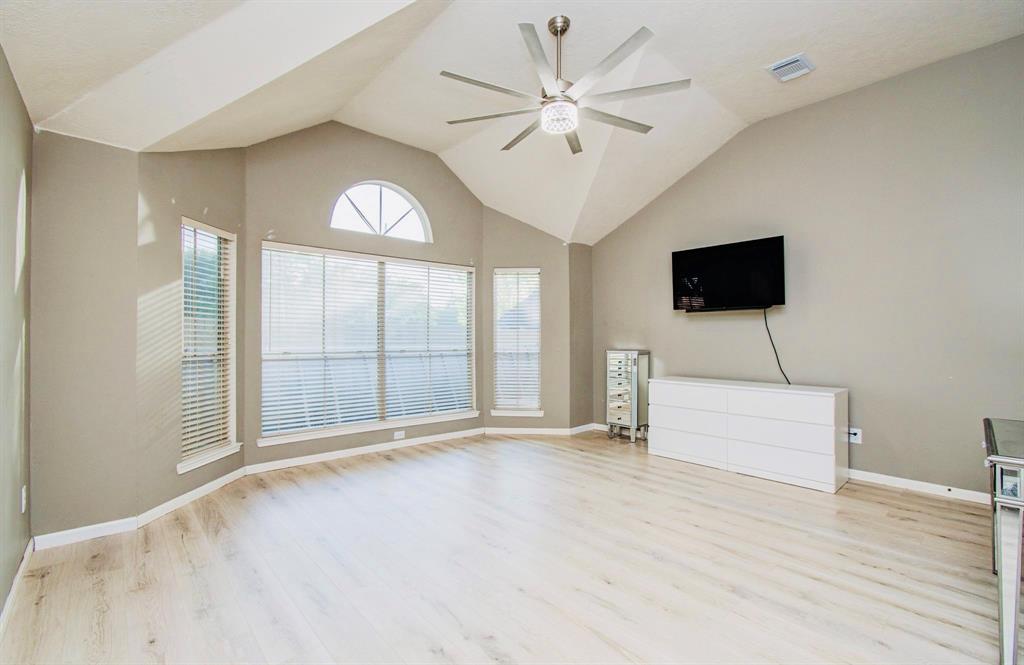 4138 Galloway Drive, Pearland, Texas image 17