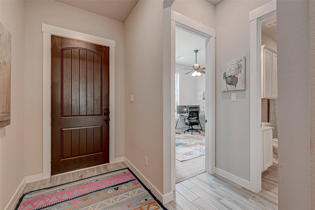 10005 Red Beadtree Place, Conroe, Texas image 6