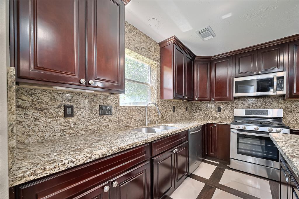 Houston, Texas 77067, United States, 4 Bedrooms Bedrooms, ,3 BathroomsBathrooms,Residential,Active,95871