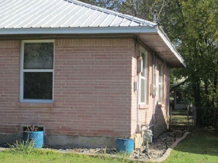 1218 Fair Avenue, Gainesville, Texas image 3