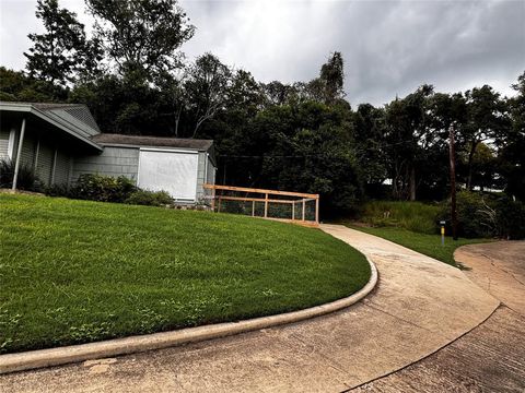 A home in La Grange