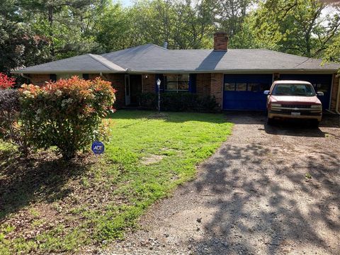 A home in Crockett