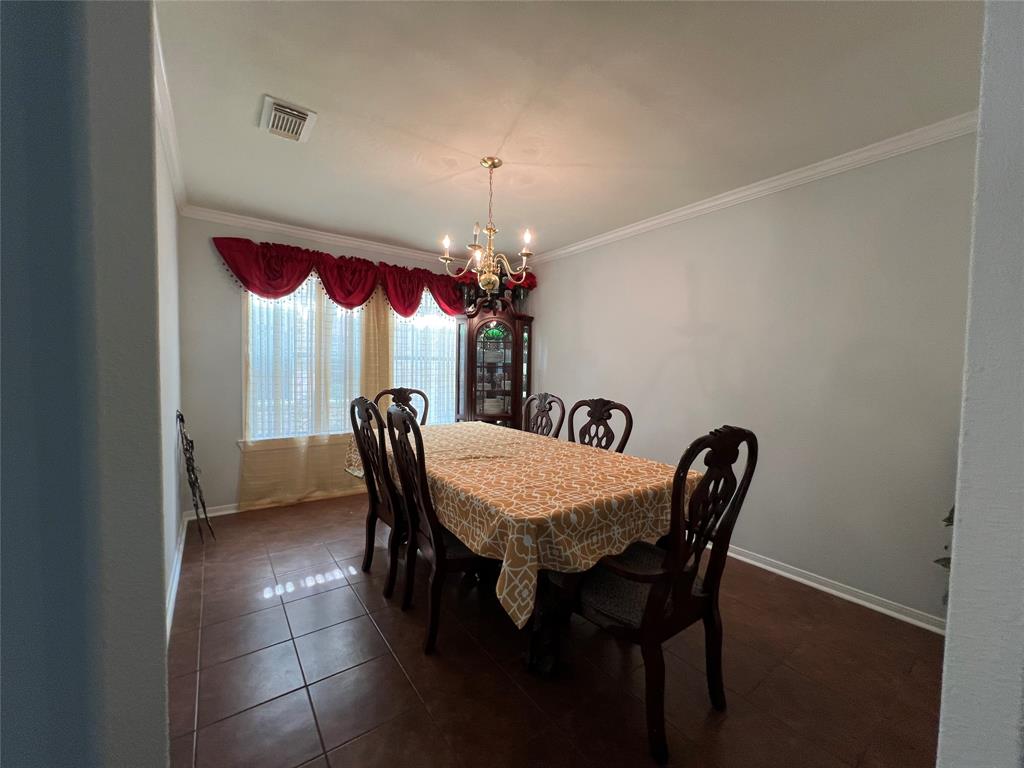 7335 Fox Scene Drive, Humble, Texas image 12