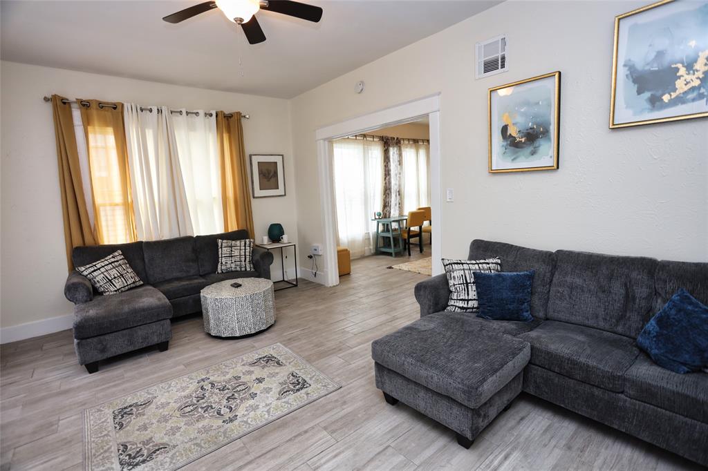 3309 Bernardo De Galvez, Galveston, Texas image 4