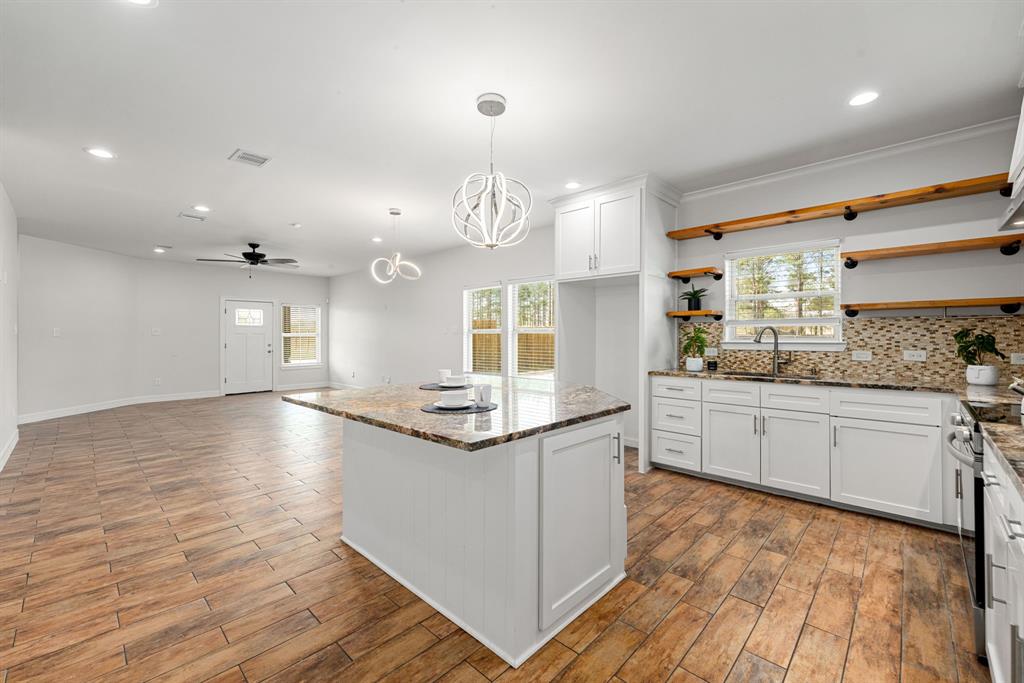 551 County Road 5023, Cleveland, Texas image 22