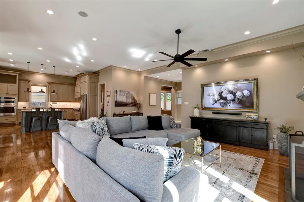 930 W 24th Street, Houston, Texas image 8