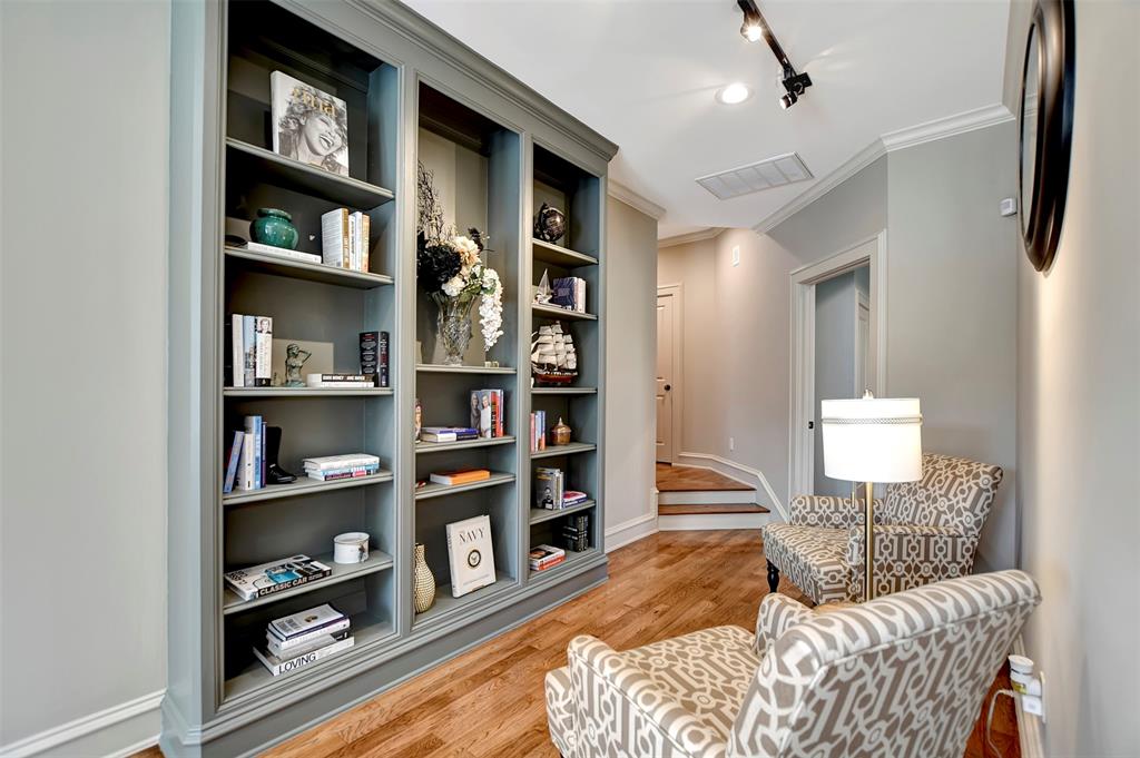 930 W 24th Street, Houston, Texas image 22