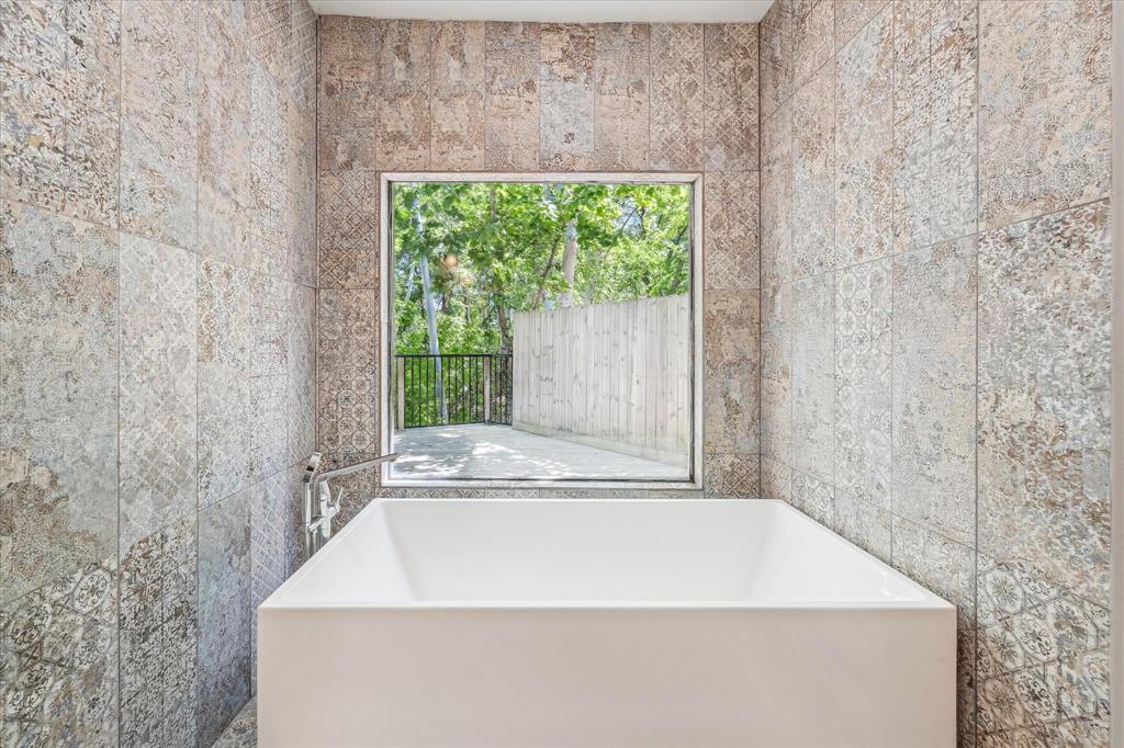 12625 Memorial Drive #105, Houston, Texas image 18