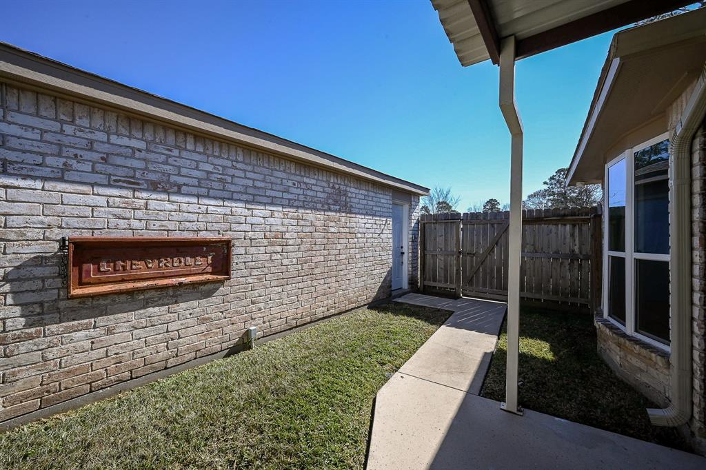 22402 Rockgate Drive, Spring, Texas image 21