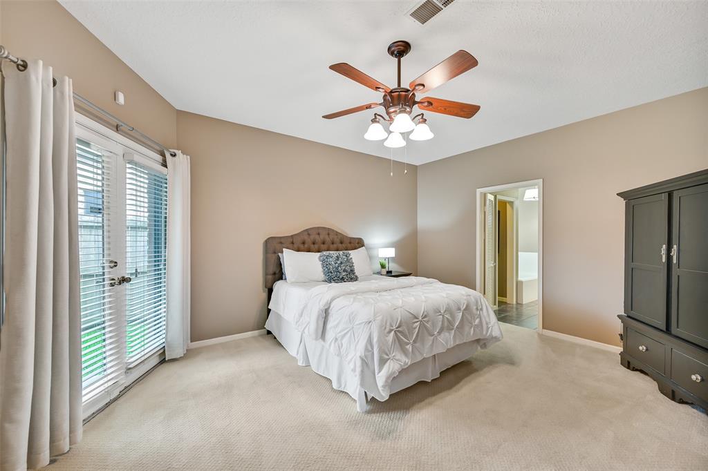 2706 Country Club Drive, Pearland, Texas image 13