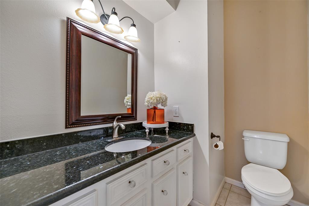 2706 Country Club Drive, Pearland, Texas image 19