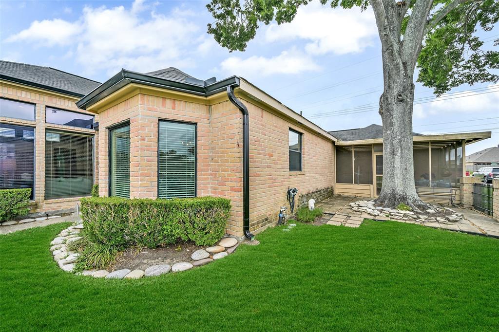 2706 Country Club Drive, Pearland, Texas image 22