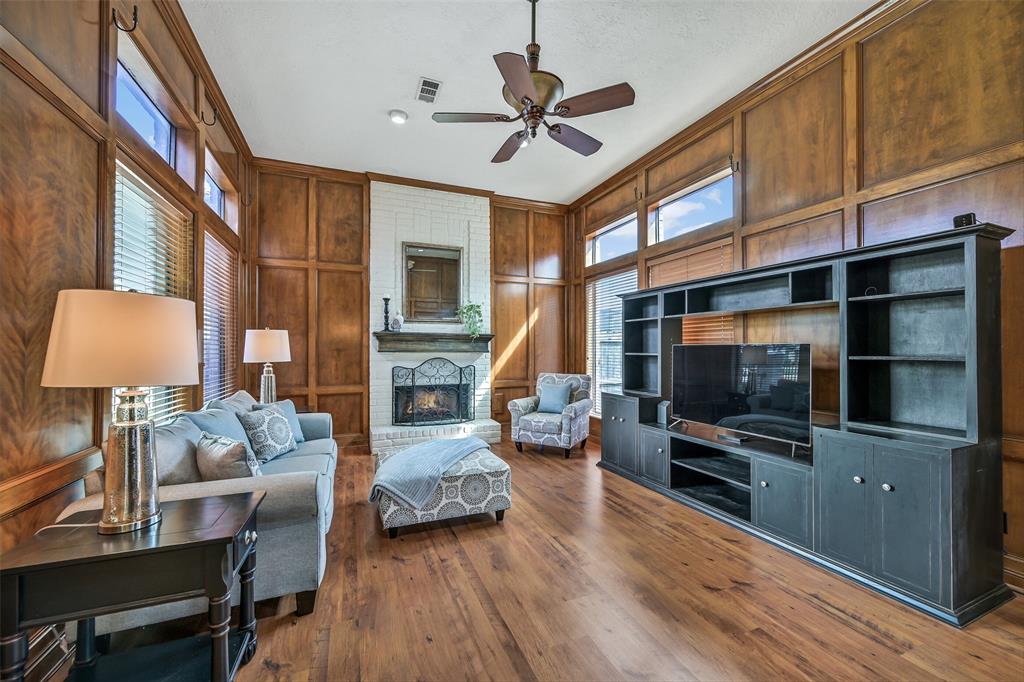 2706 Country Club Drive, Pearland, Texas image 6