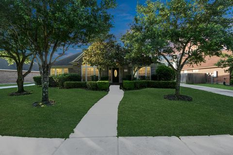 Single Family Residence in Houston TX 13610 Popes Creek Lane.jpg
