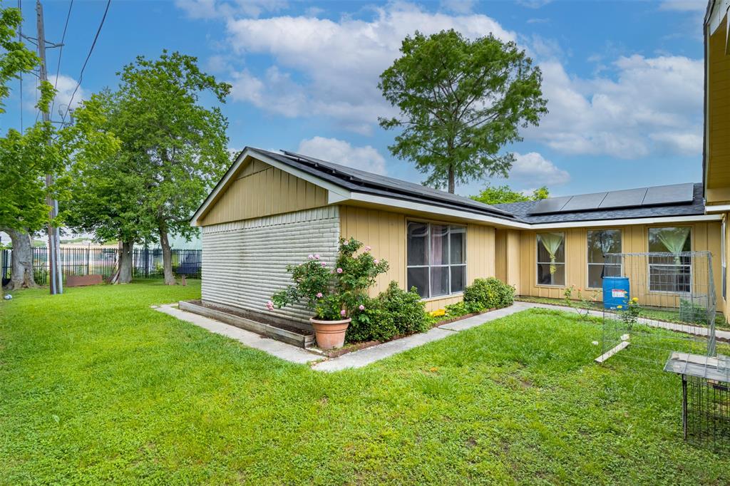 11203 Rousseau Drive, Houston, Texas image 8