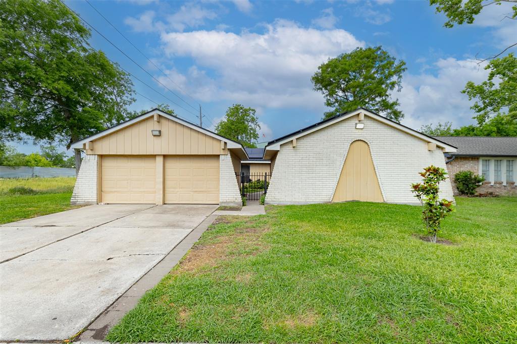 11203 Rousseau Drive, Houston, Texas image 1